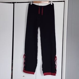 Harmonie Ballet Knit Black and Red Women's Pants